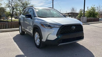 2025 Toyota Corolla Cross LE