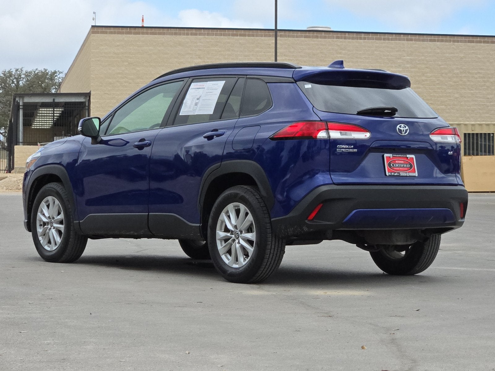 2024 Toyota Corolla Cross LE