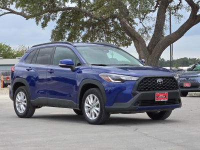 2024 Toyota Corolla Cross LE