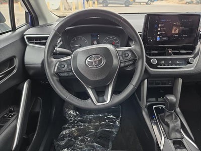 2024 Toyota Corolla Cross LE