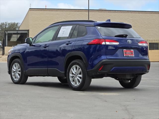 2024 Toyota Corolla Cross LE