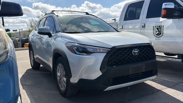 2024 Toyota Corolla Cross LE