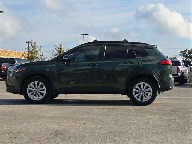 2024 Toyota Corolla Cross LE