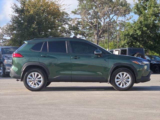 2024 Toyota Corolla Cross LE