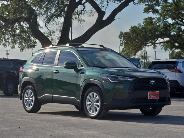 2024 Toyota Corolla Cross LE