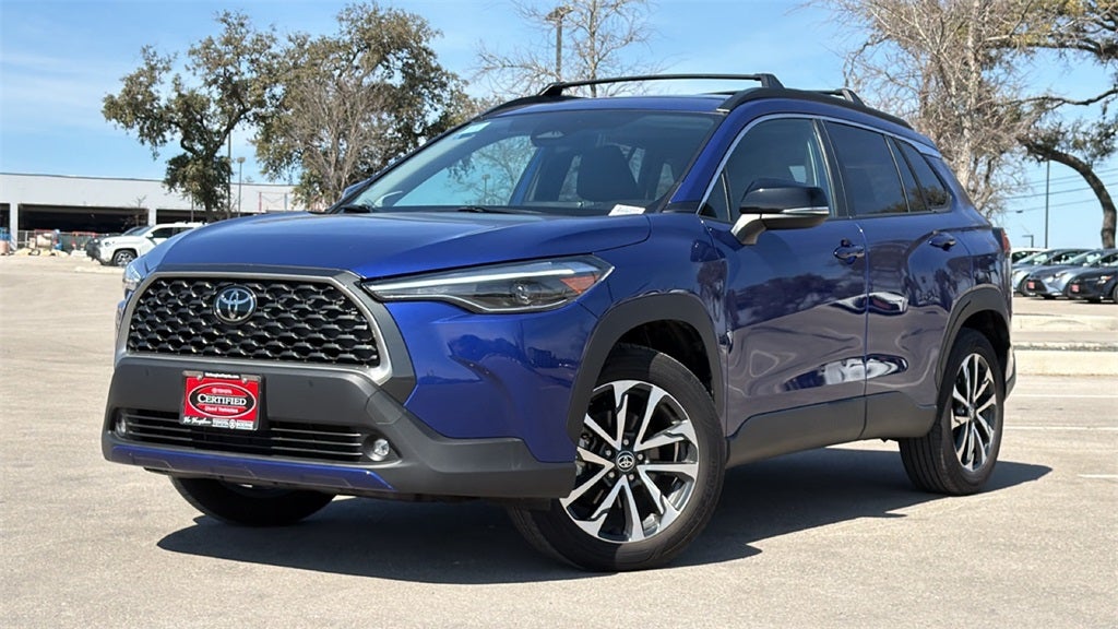 2025 Toyota Corolla Cross XLE