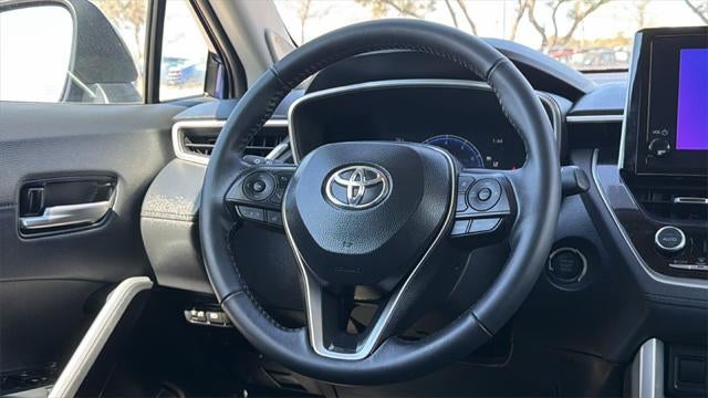 2025 Toyota Corolla Cross XLE