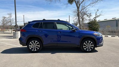 2025 Toyota Corolla Cross XLE