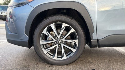 2025 Toyota Corolla Cross XLE