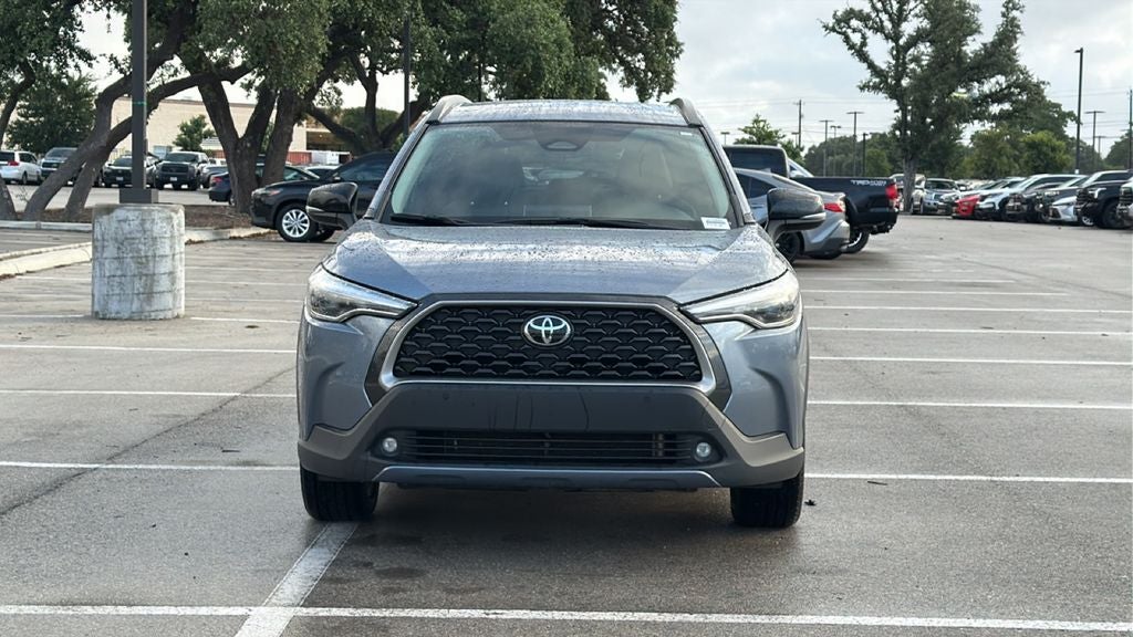 2025 Toyota Corolla Cross XLE