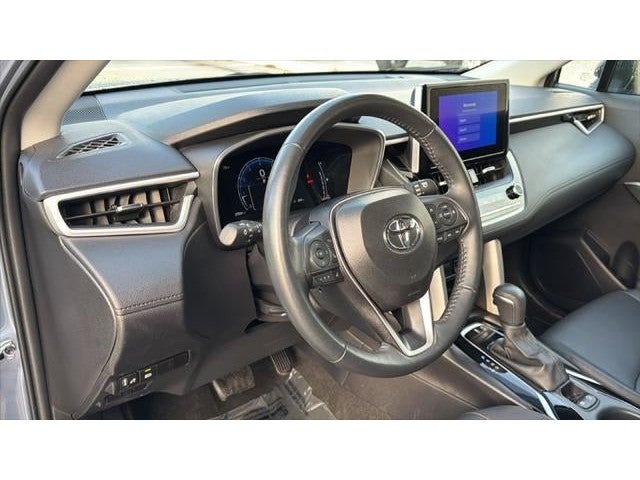 2025 Toyota Corolla Cross XLE