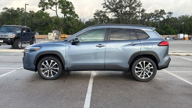 2025 Toyota Corolla Cross XLE