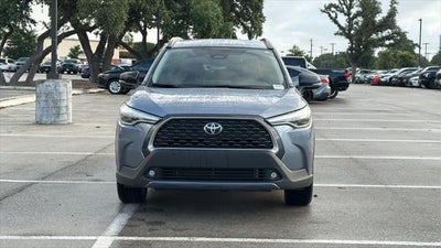 2025 Toyota Corolla Cross XLE