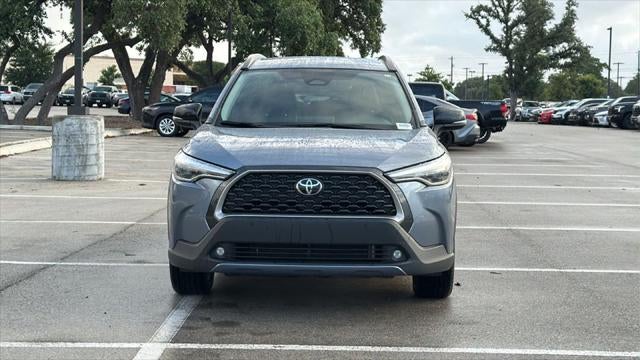 2025 Toyota Corolla Cross XLE