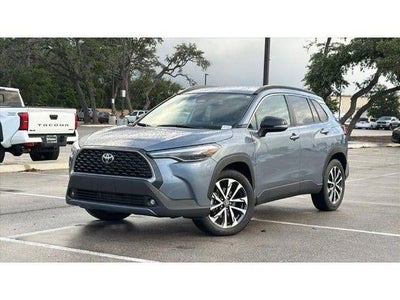 2025 Toyota Corolla Cross XLE