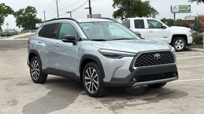 2025 Toyota Corolla Cross XLE