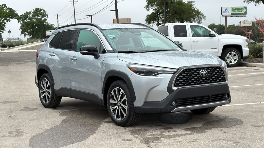2025 Toyota Corolla Cross XLE