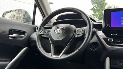 2025 Toyota Corolla Cross XLE