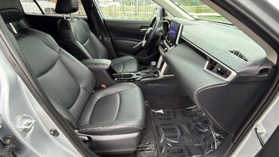 2025 Toyota Corolla Cross XLE