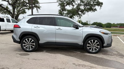 2025 Toyota Corolla Cross XLE