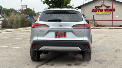 2025 Toyota Corolla Cross XLE