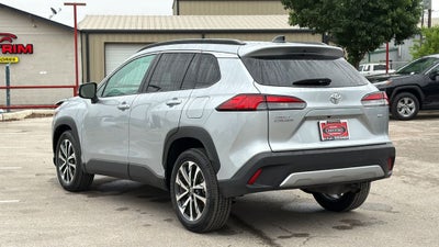 2025 Toyota Corolla Cross XLE
