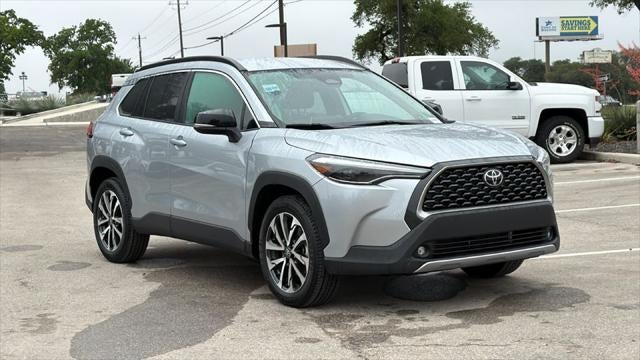 2025 Toyota Corolla Cross XLE