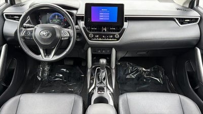 2025 Toyota Corolla Cross XLE