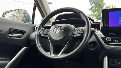 2025 Toyota Corolla Cross XLE