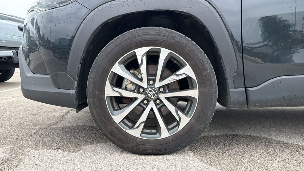 2024 Toyota Corolla Cross XLE