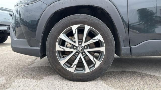 2024 Toyota Corolla Cross XLE