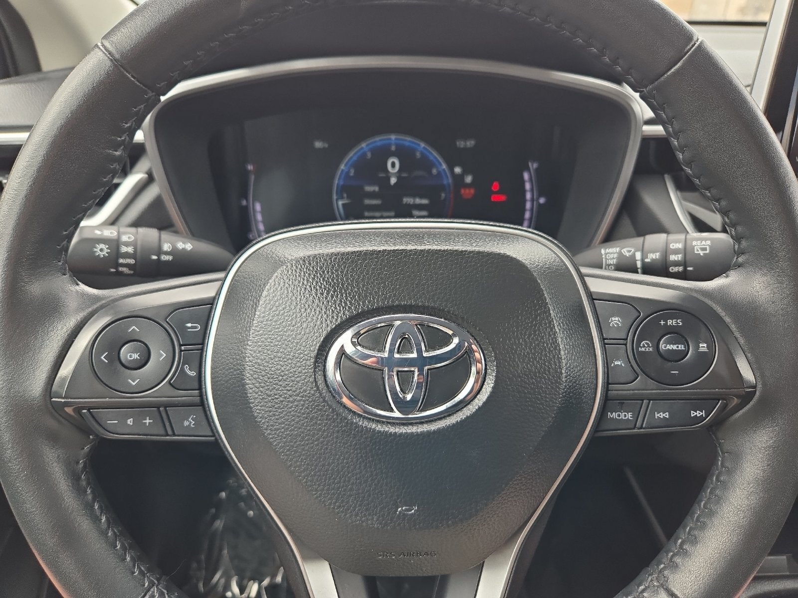 2025 Toyota Corolla Cross XLE