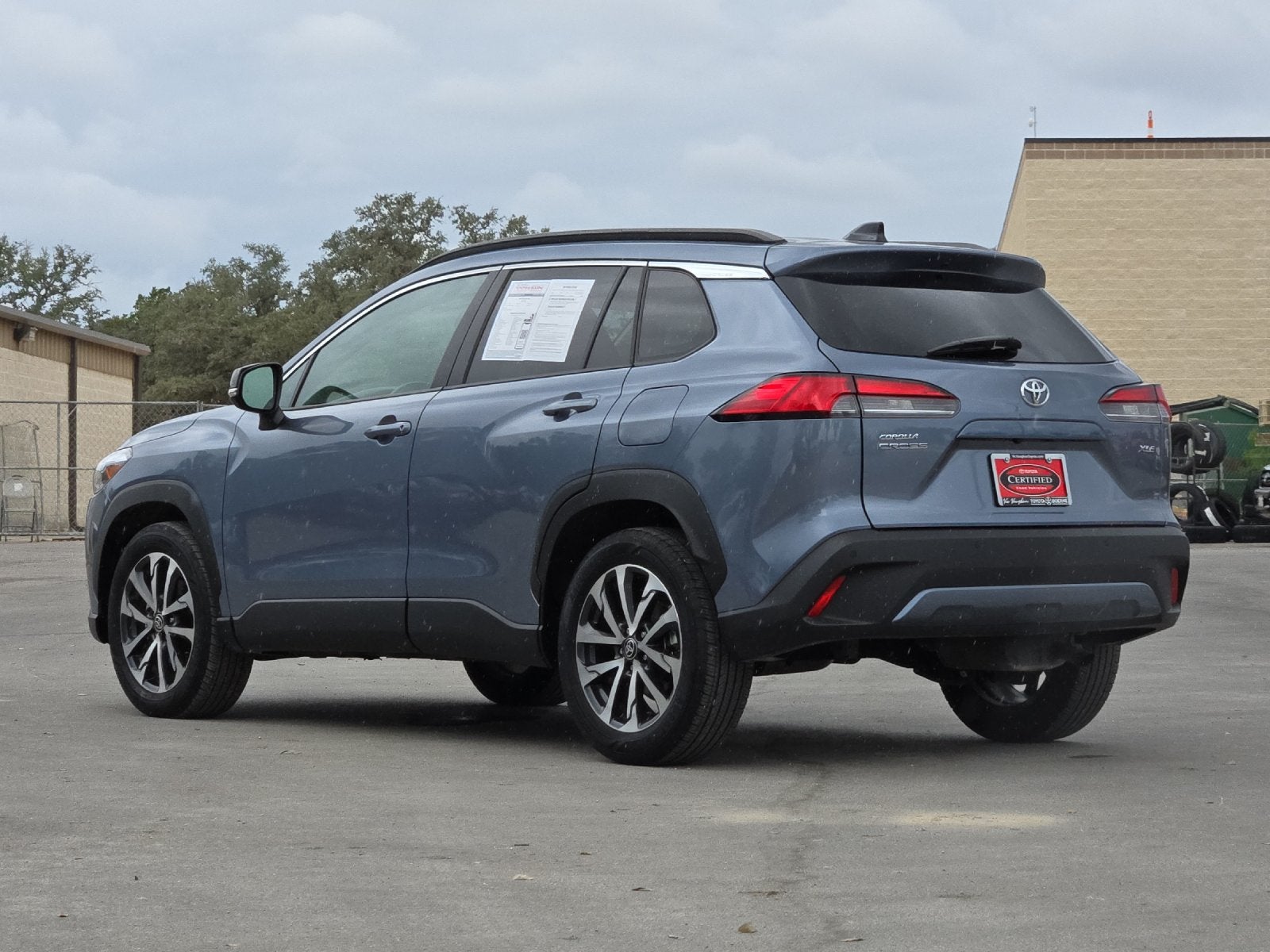 2025 Toyota Corolla Cross XLE