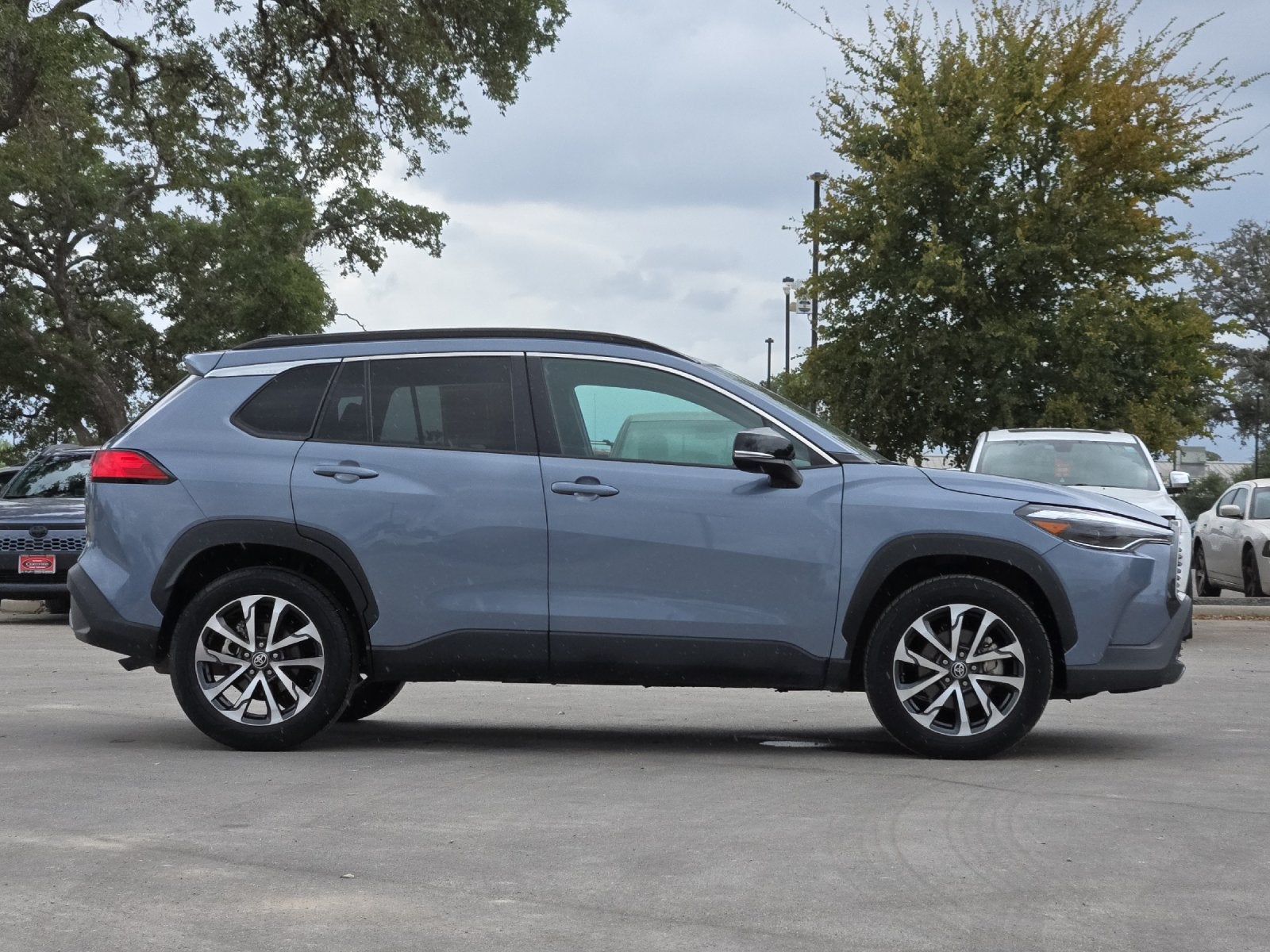 2025 Toyota Corolla Cross XLE