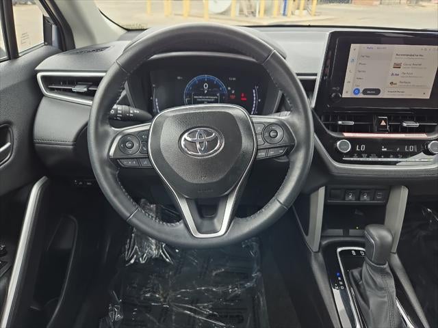 2025 Toyota Corolla Cross XLE