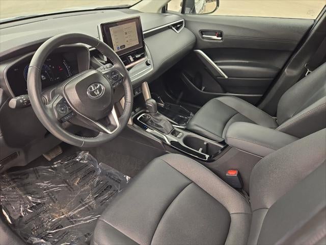 2025 Toyota Corolla Cross XLE