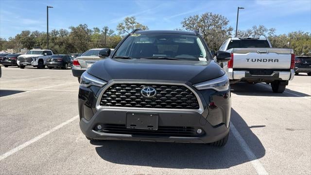 2025 Toyota Corolla Cross XLE