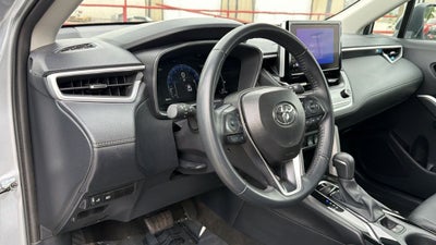 2025 Toyota Corolla Cross XLE