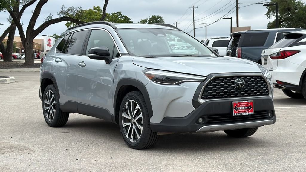 2025 Toyota Corolla Cross XLE