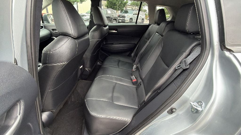 2025 Toyota Corolla Cross XLE