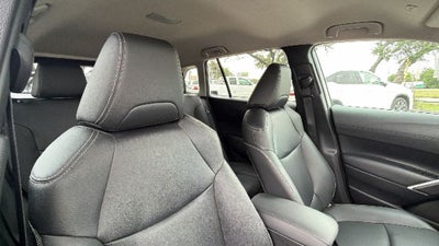 2025 Toyota Corolla Cross XLE
