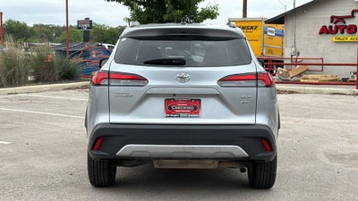 2025 Toyota Corolla Cross XLE