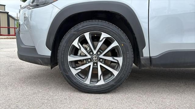 2025 Toyota Corolla Cross XLE