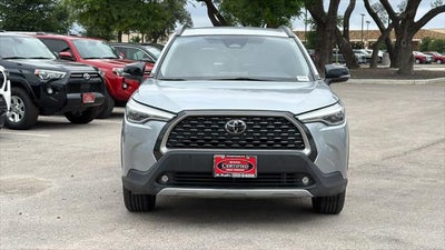 2025 Toyota Corolla Cross XLE