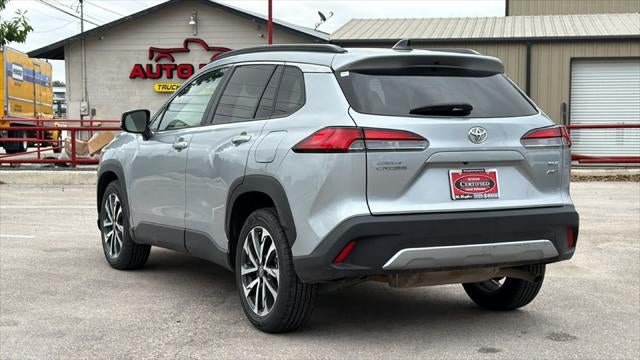 2025 Toyota Corolla Cross XLE