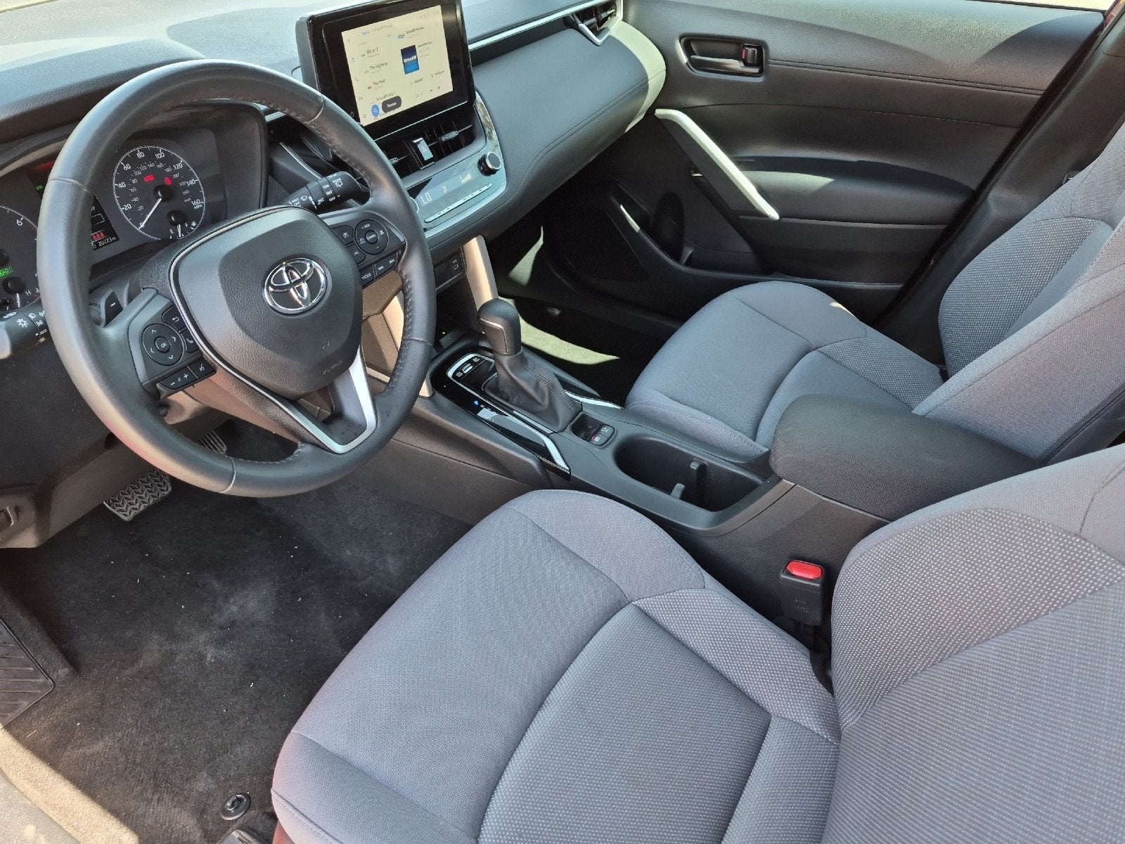 2024 Toyota Corolla Cross Hybrid SE