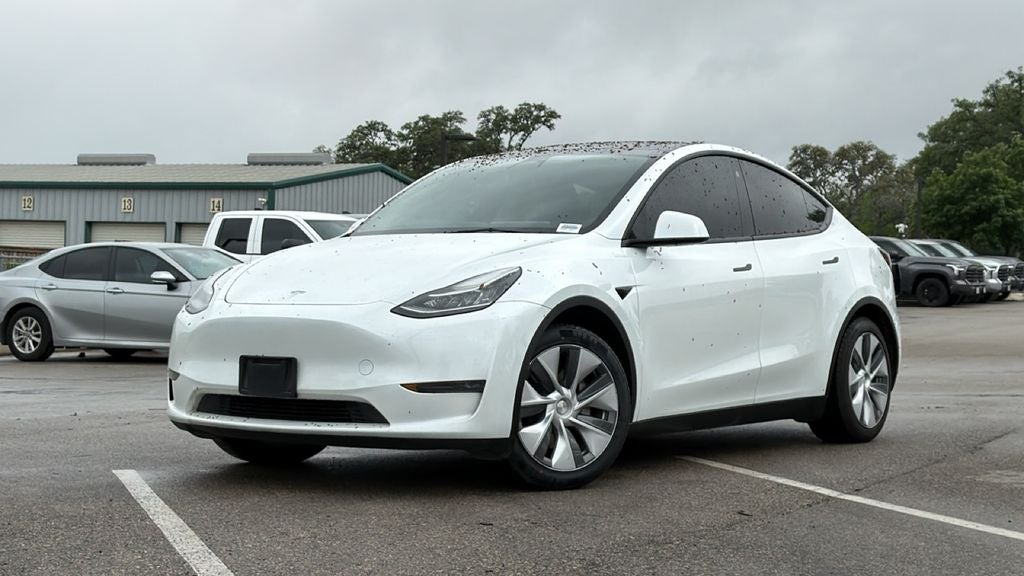 2023 Tesla Model Y Long Range