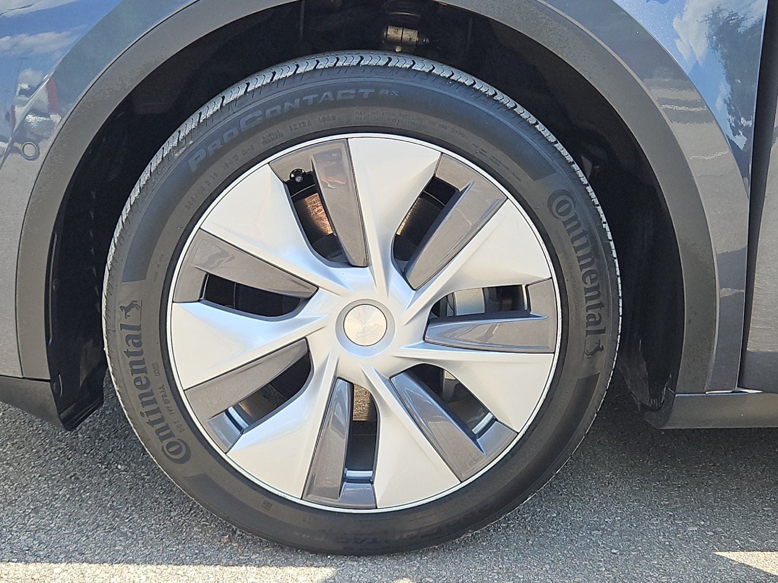 2022 Tesla Y Long Range