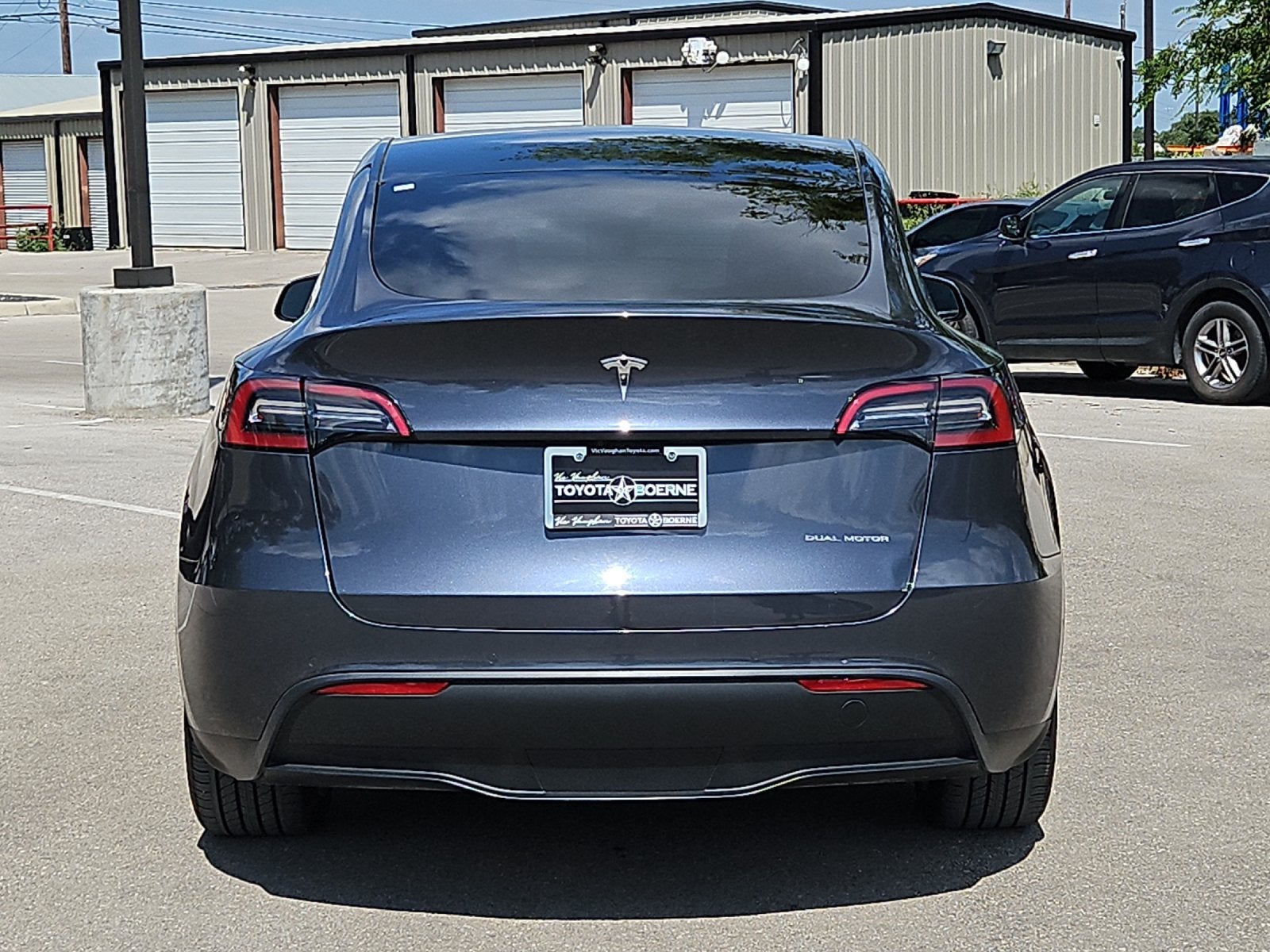 2022 Tesla Y Long Range