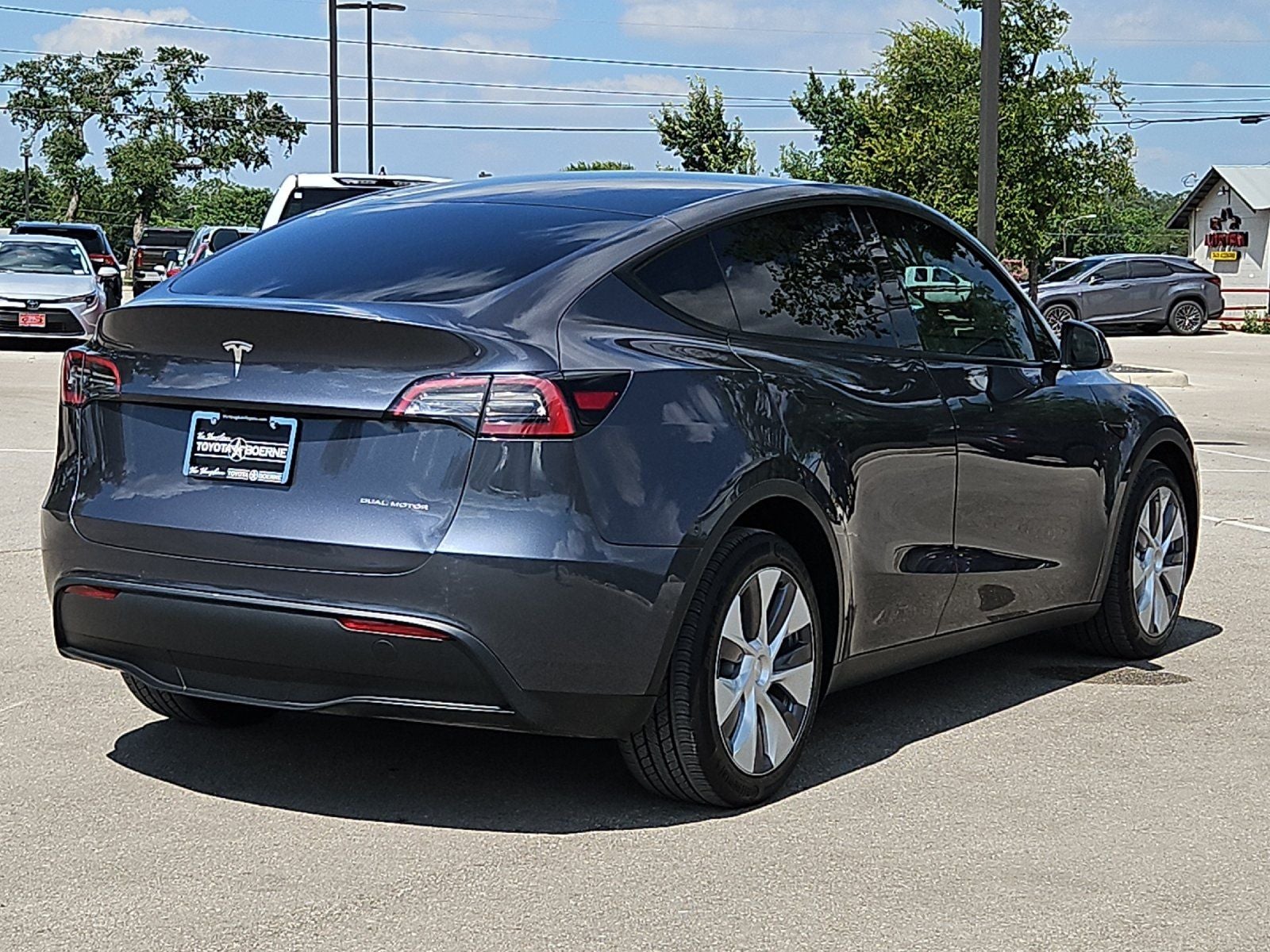 2022 Tesla Y Long Range
